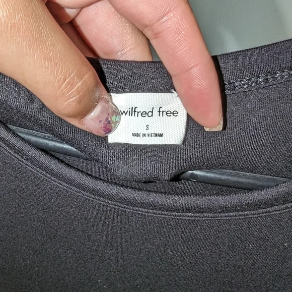 Aritzia Wilfred Free Tiny T-Shirt Dress - Picture 3 of 4